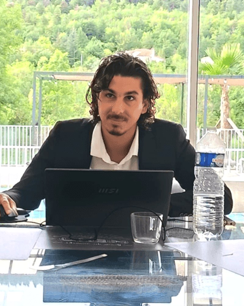 Brice Loubeau, designer indépendant à Clermont-Ferrand
